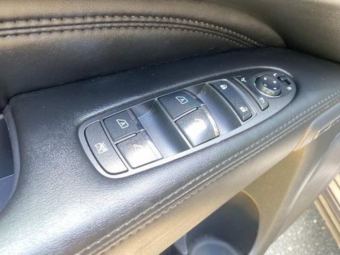 Used 2013 INFINITI JX35 AWD w/ Premium Pkg image 15