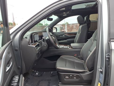Certified 2023 Cadillac Escalade Premium Luxury w/ LPO, Floor Liner Package AWD/4WD image 22