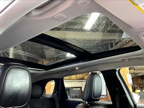 Used 2022 Jeep Cherokee Limited image 20