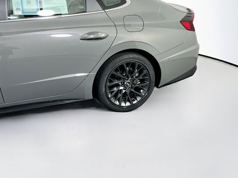 Used 2023 Hyundai Sonata Limited w/ Cargo Package FWD image 31