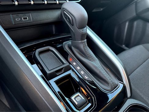 Used 2026 Chevrolet Colorado W/T w/ Advanced Trailering Package image 19