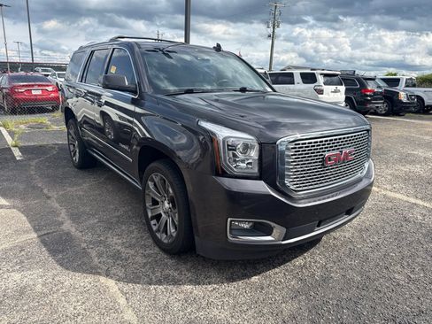 Used 2017 GMC Yukon Denali w/ Open Road Package RWD image 1