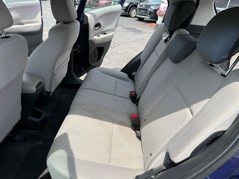 Used 2016 Honda HR-V LX image 27