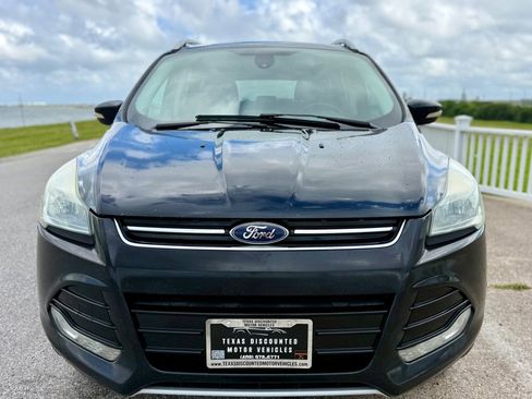 Used 2016 Ford Escape Titanium FWD image 2