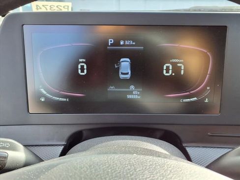 Used 2024 Kia Sportage LX image 11