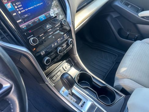 Used 2021 Subaru Ascent Premium w/ Convenience Package AWD/4WD image 15