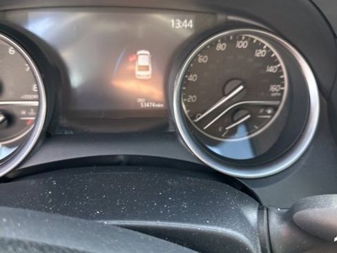 Used 2024 Toyota Camry SE image 10