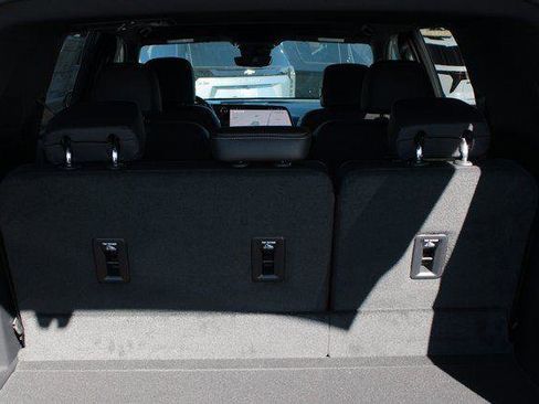 New 2026 Chevrolet Traverse High Country image 10