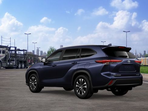 New 2026 Toyota Highlander XLE AWD/4WD image 6
