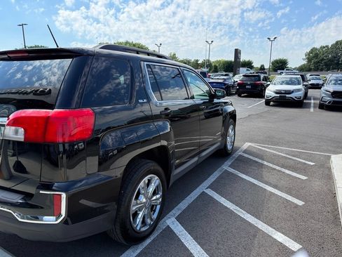 Used 2017 GMC Terrain SLE w/ Convenience Package FWD image 4