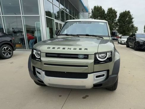 Used 2020 Land Rover Defender 110 AWD/4WD image 3