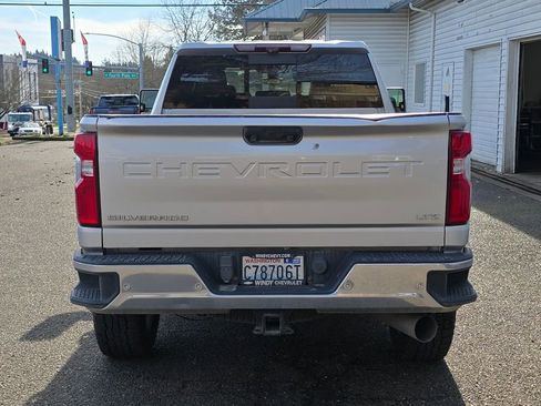 Used 2020 Chevrolet Silverado 2500 LTZ w/ LTZ Premium Package image 4