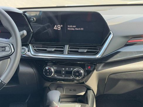 New 2026 Chevrolet Trax RS w/ Sunroof Package image 26