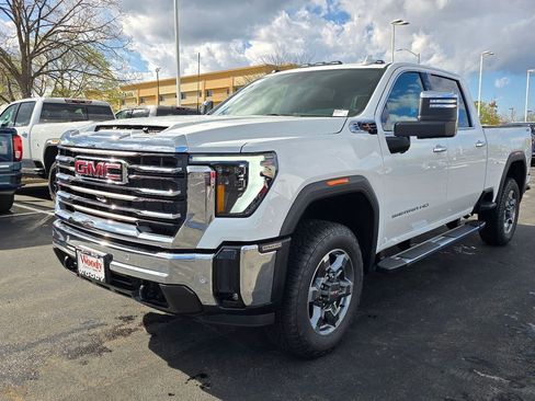New 2026 GMC Sierra 2500 SLT w/ SLT Premium Package AWD/4WD image 11