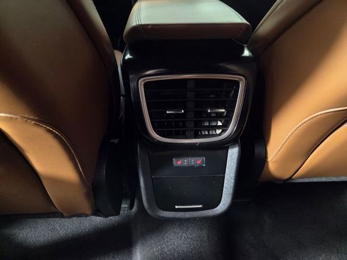 Used 2022 Lincoln Nautilus Reserve w/ Luxury Package image 25