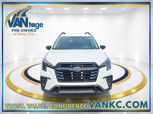Certified 2026 Subaru Ascent Premium AWD/4WD image 2