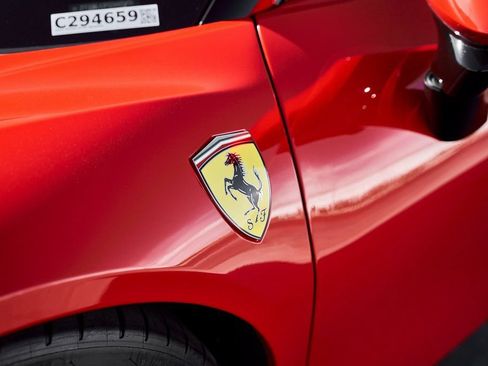 Used 2023 Ferrari SF90 Stradale AWD/4WD image 8
