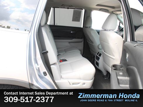 Certified 2021 Honda Pilot Special Edition image 9