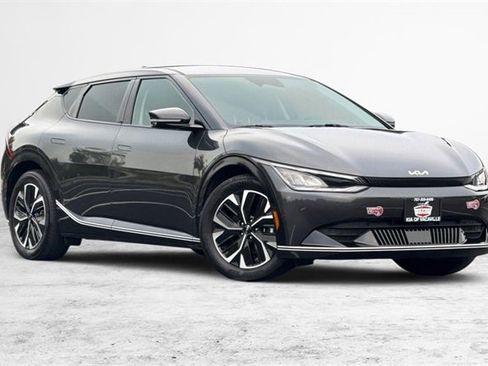 Certified 2024 Kia EV6 Wind image 2