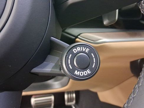 New 2025 Porsche Cayenne S image 17