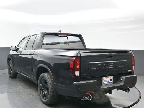 New 2026 Honda Ridgeline Black Edition image 4