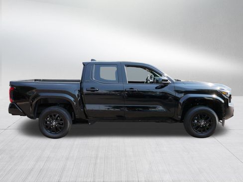 Used 2025 Toyota Tacoma SR5 AWD/4WD image 8