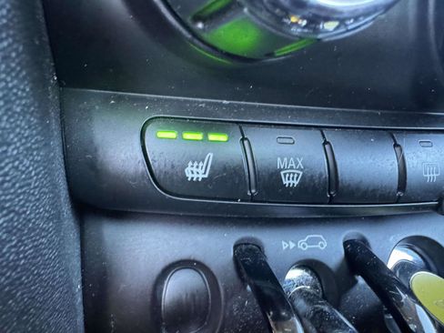 Used 2024 MINI Cooper SE image 26