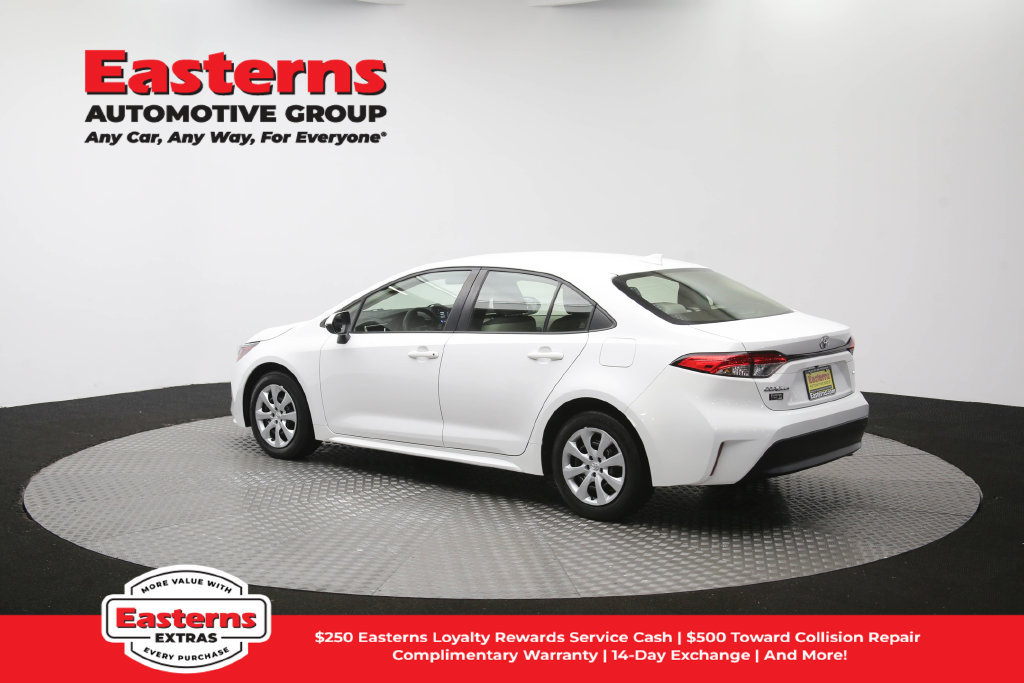 Used 2023 Toyota Corolla LE FWD image 62