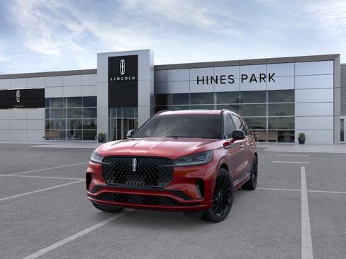 New 2026 Lincoln Aviator Reserve AWD/4WD image 2