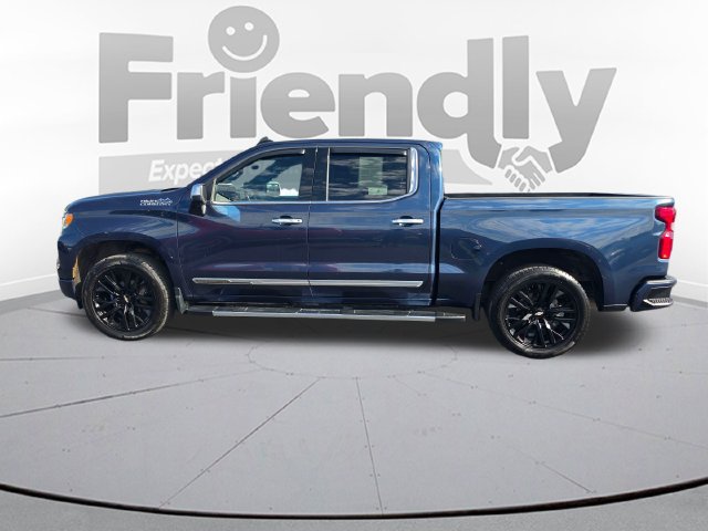 Used 2022 Chevrolet Silverado 1500 High Country w/ Technology Package AWD/4WD image 8