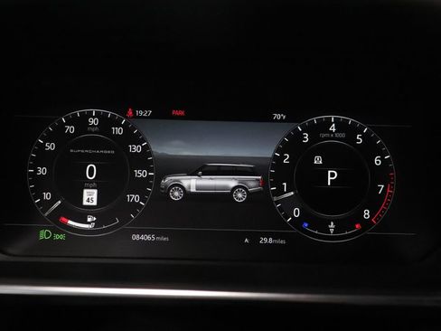 Used 2018 Land Rover Range Rover Supercharged image 17