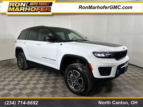 Used 2023 Jeep Grand Cherokee Trailhawk image 1