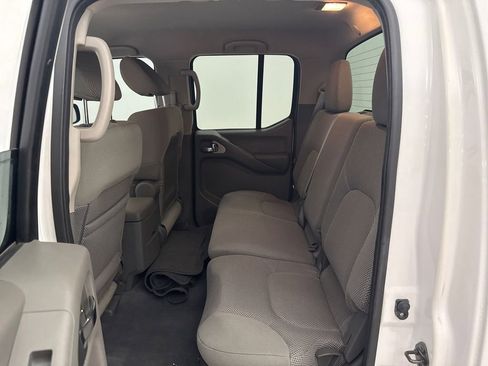 Used 2012 Nissan Frontier SV RWD image 23