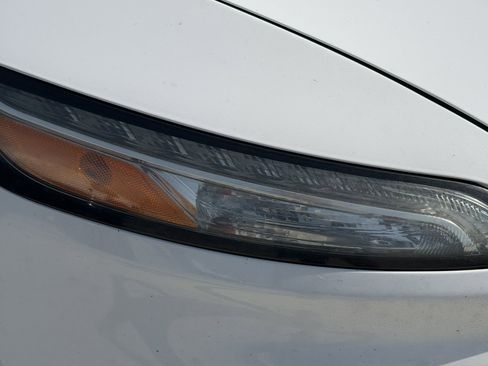 Used 2016 Jeep Cherokee High Altitude FWD image 4