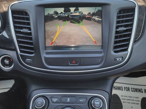 Used 2015 Chrysler 200 C w/ Navigation & Sound Group I image 15