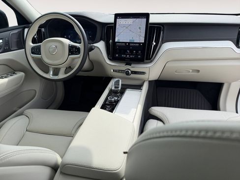 New 2026 Volvo XC60 T8 Ultra w/ Protection Package Premier image 10