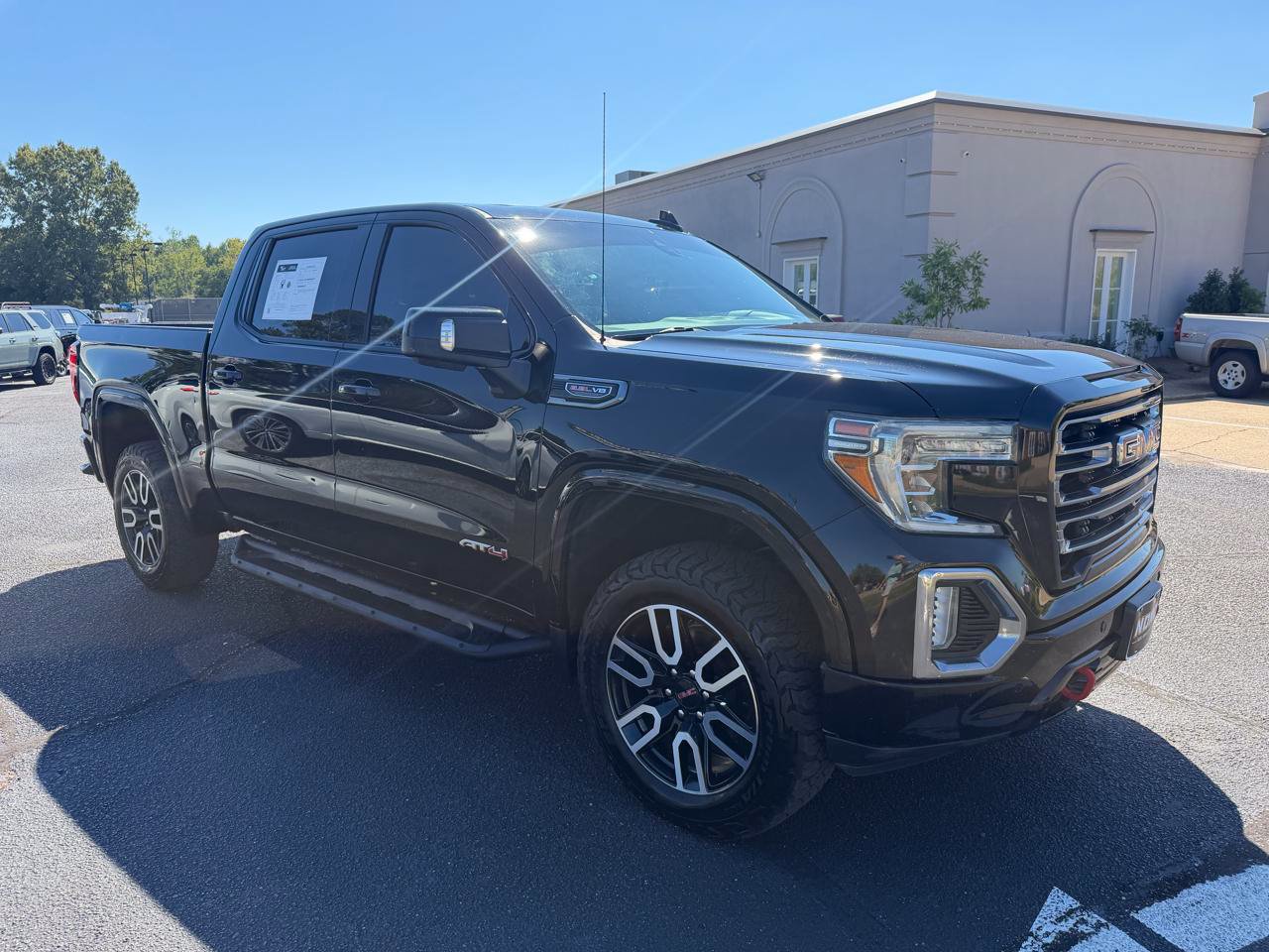 Used 2019 GMC Sierra 1500 AT4 w/ AT4 Premium Package AWD/4WD image 3