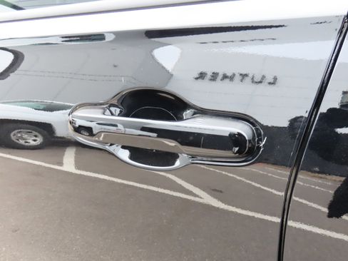 Used 2023 Honda Pilot TrailSport image 22