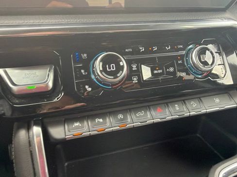 Used 2024 GMC Sierra 1500 Denali w/ Technology Package AWD/4WD image 63