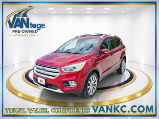 Used 2018 Ford Escape Titanium AWD/4WD video 1
