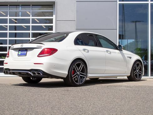 Used 2019 Mercedes-Benz E 63 AMG S w/ Driver Assistance Package image 9