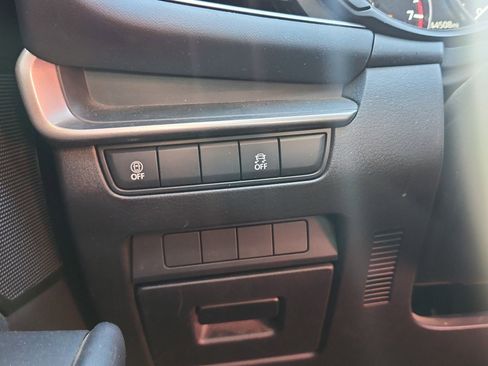 Used 2021 MAZDA MAZDA3 s image 23