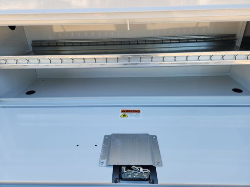 New 2025 Chevrolet Express 3500 w/ Power Convenience Package image 34