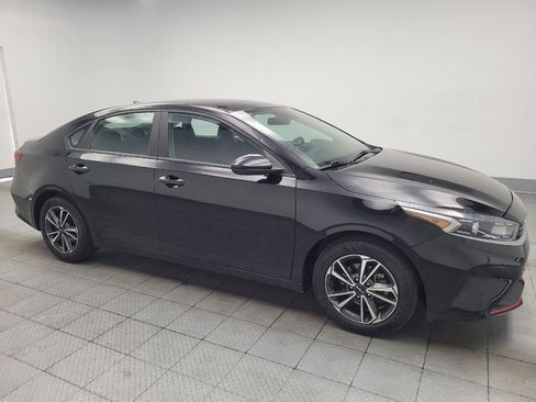 Used 2023 Kia Forte LXS FWD image 11