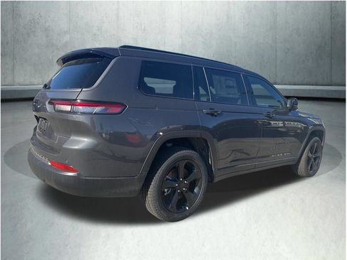 New 2026 Jeep Grand Cherokee L Limited w/ Limited Altitude Package AWD/4WD image 6