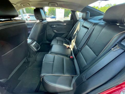 Used 2015 Chevrolet Impala LTZ FWD image 9