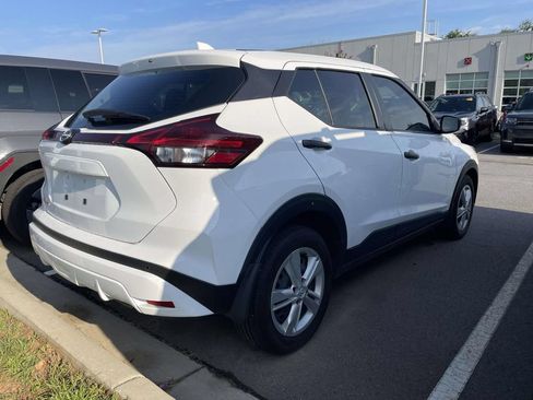 Used 2024 Nissan Kicks S FWD image 4