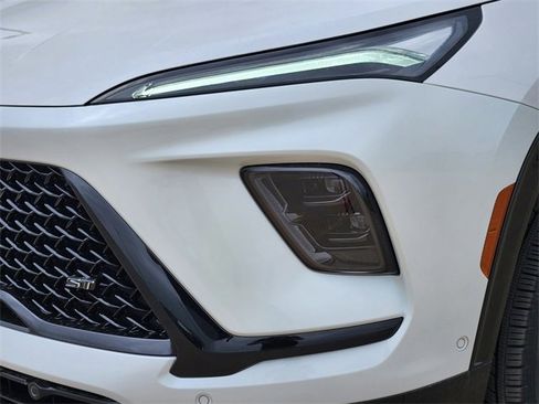 New 2025 Buick Enclave Sport Touring w/ Super Cruise Package image 8