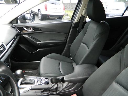 Used 2016 MAZDA MAZDA3 i Sport FWD image 13