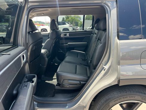 Used 2024 Hyundai Santa Fe Limited FWD image 32